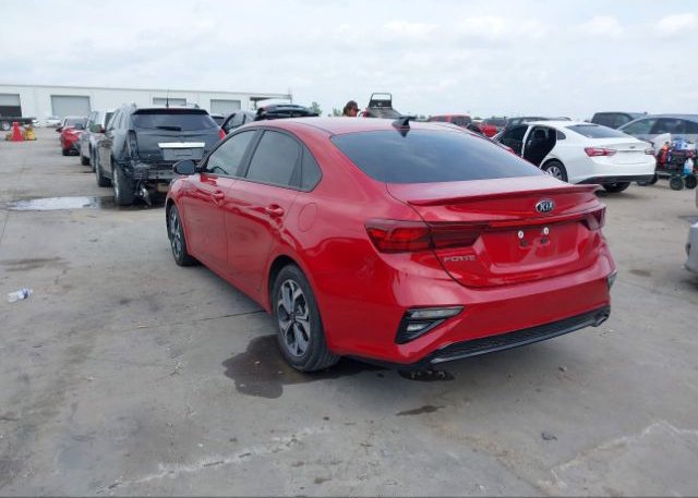2021 KIA FORTE(VIN: 3KPF24AD2ME305381