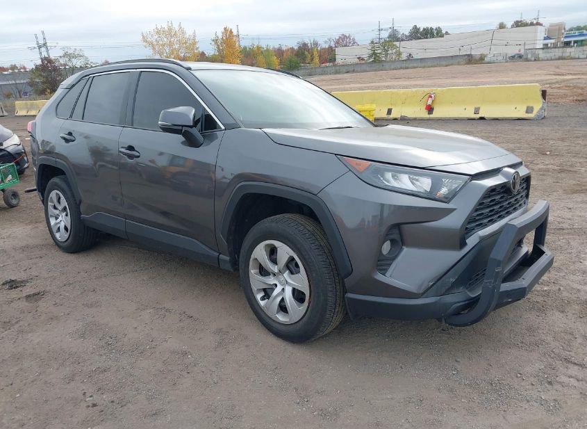 2021 TOYOTA RAV4 LE photo