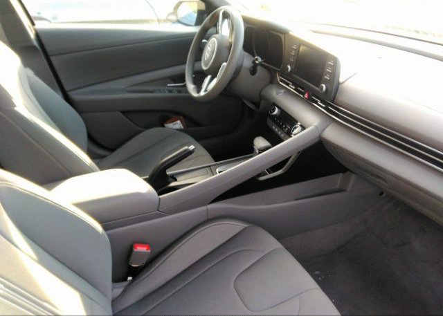 2023 HYUNDAI ELANTRA(VIN: 5NPLM4AG9PH094039