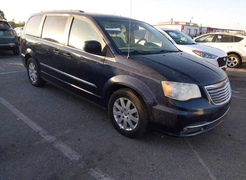 2013 CHRYSLER TOWN & COUNTRY TOURING photo