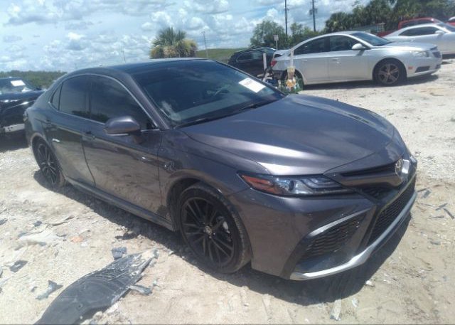 2022 TOYOTA CAMRY (VIN: 4T1K61AK4NU013682)