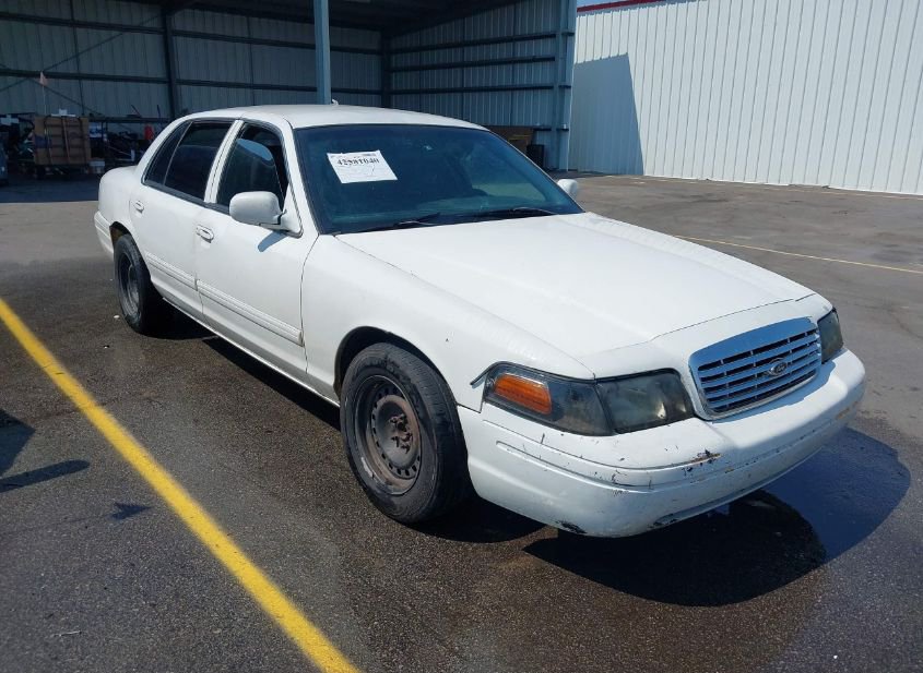 2011 FORD CROWN VICTORIA COMMERCIAL LONG WHEELBASE photo