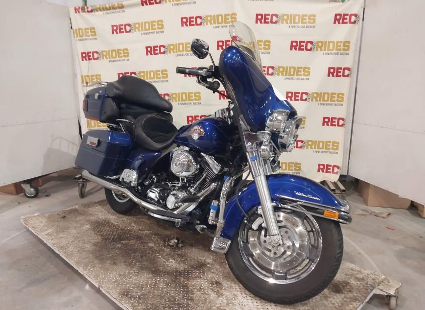 2006 Harley-Davidson Flhtcui 2 photo