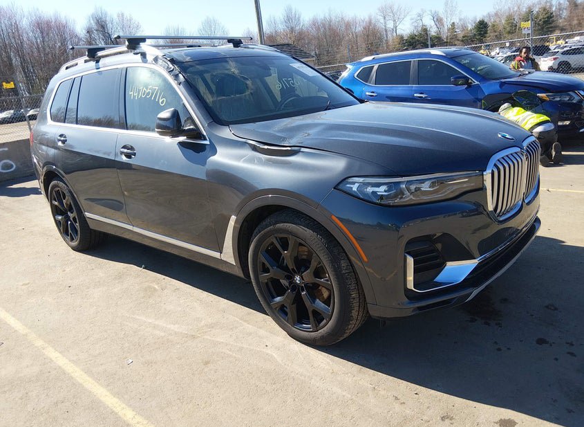 2021 BMW X7 3.0L photo