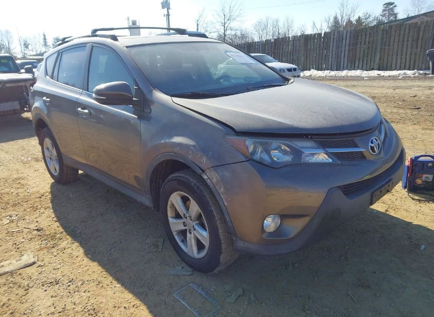 2014 TOYOTA RAV4 XLE photo