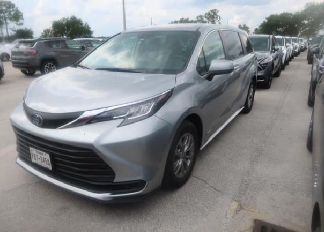 2021 TOYOTA SIENNA (VIN: 5TDKRKEC1MS029667)