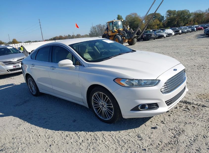 2015 FORD FUSION SE photo