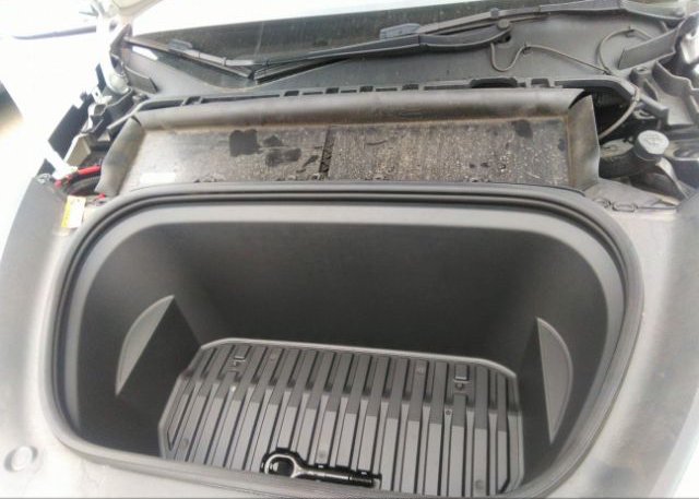 2021 TESLA MODEL Y(VIN: 5YJYGDEE5MF281536