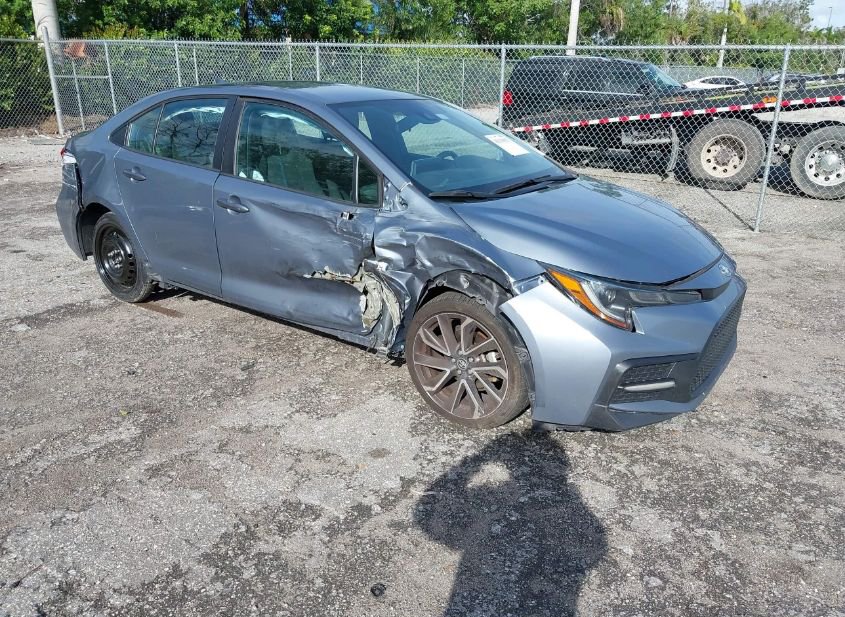 2021 TOYOTA COROLLA SE photo