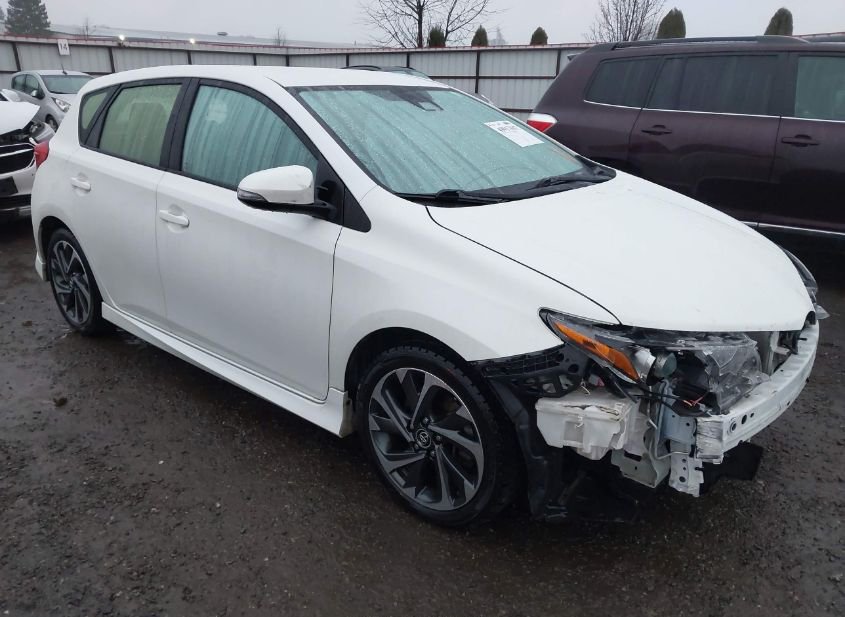 2017 TOYOTA COROLLA IM photo