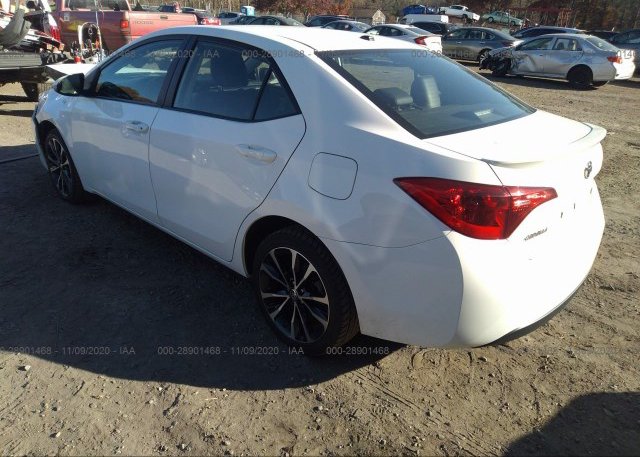 купить 2018 TOYOTA COROLLA 2T1BURHEXJC965151