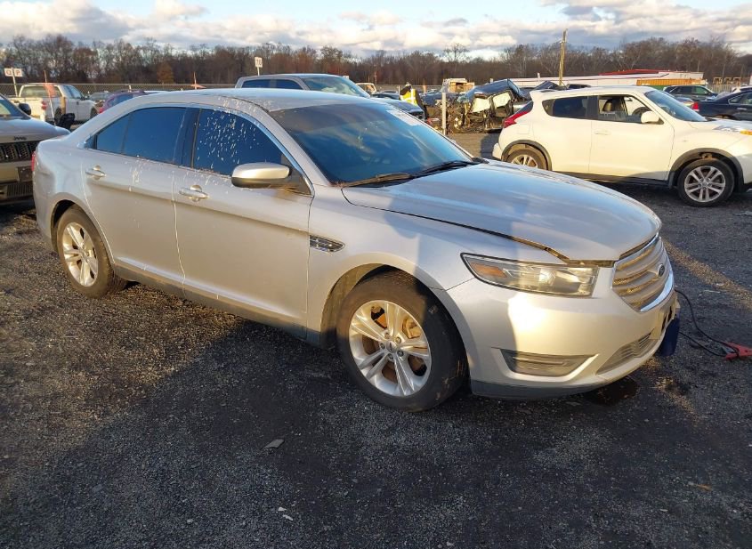 2013 FORD TAURUS SEL photo