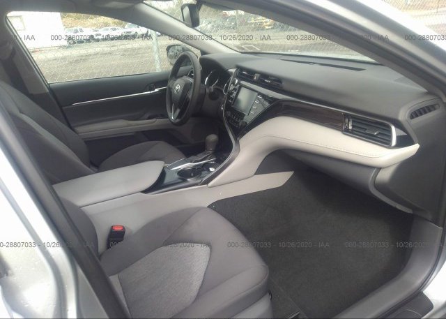 пригнать из сша 2019 TOYOTA CAMRY 4T1B11HK3KU287259