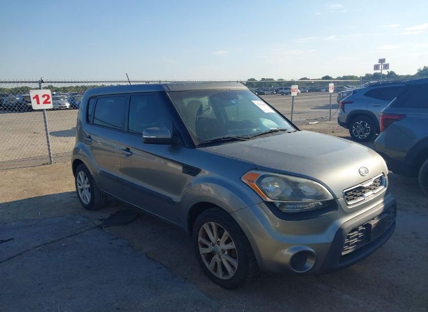2012 KIA SOUL + photo