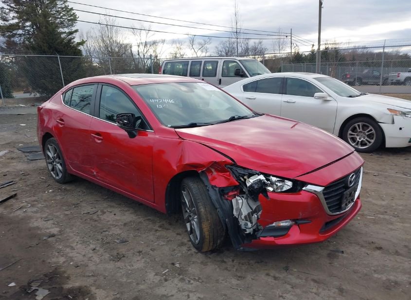 2018 MAZDA MAZDA3 TOURING photo