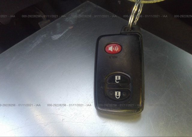 JTDKN3DU3E1747019 2014 TOYOTA PRIUS