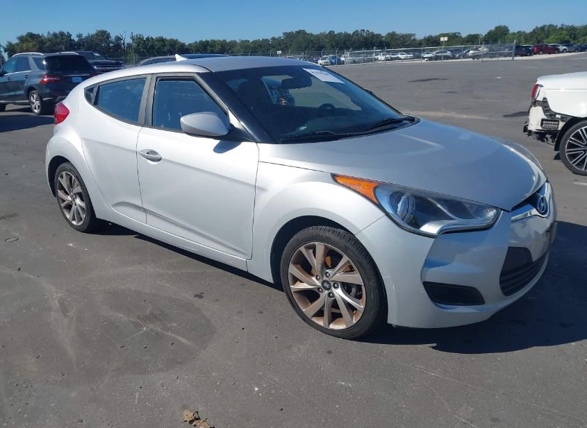 2016 HYUNDAI VELOSTER photo