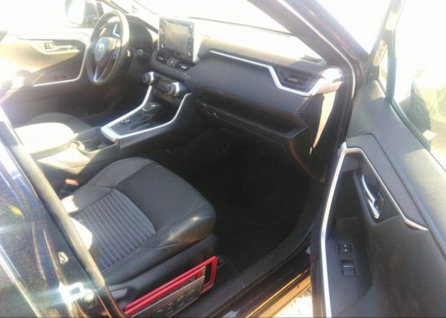2021 TOYOTA RAV4(VIN: 4T3E6RFV4MU063213