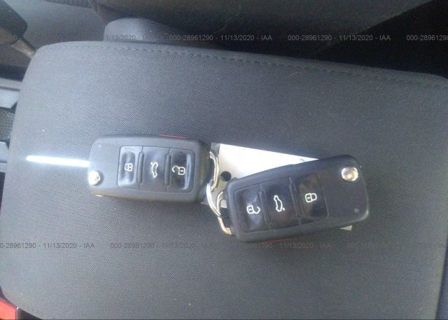 WVGAV7AX5CW527054 2012 VOLKSWAGEN TIGUAN