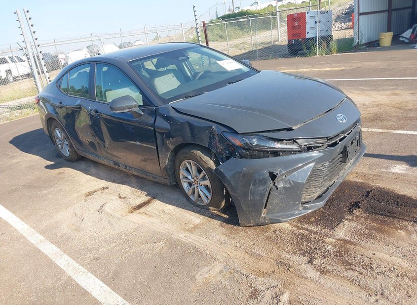 2025 Toyota Camry 2.5L photo