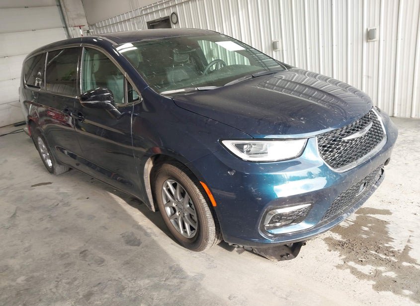 2025 Chrysler Pacifica  (VIN: 2C4RC1BG2SR554616)