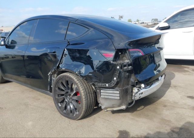 2022 TESLA MODEL Y(VIN: 7SAYGDEF6NF492953