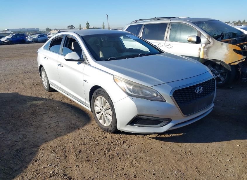 2016 HYUNDAI SONATA HYBRID SE photo
