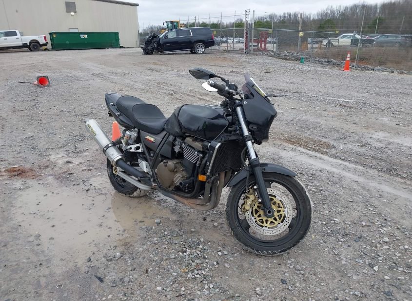 2002 KAWASAKI ZR1200 A photo