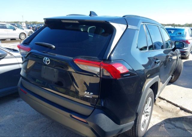 2021 TOYOTA RAV4(VIN: 2T3P1RFVXMC176768