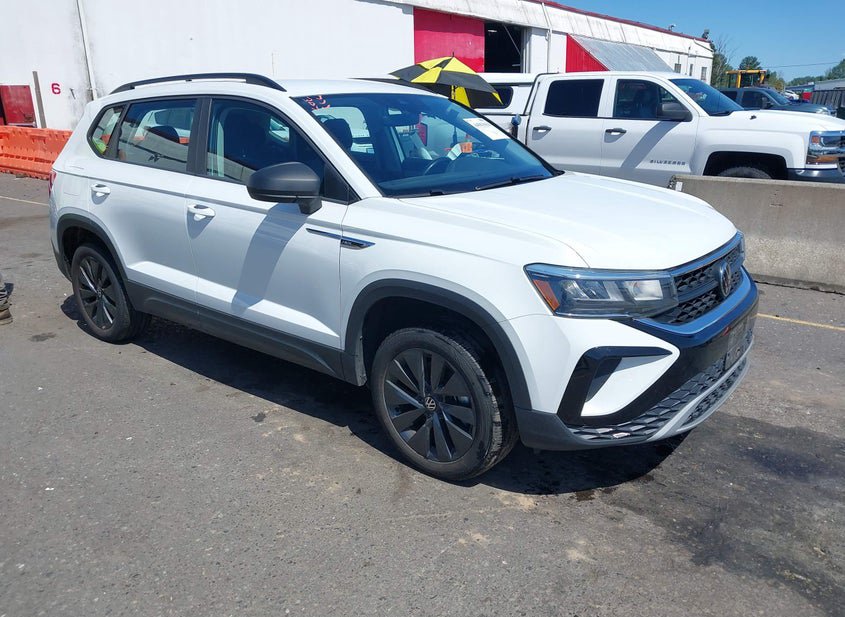 2023 Volkswagen Taos 1.5L photo