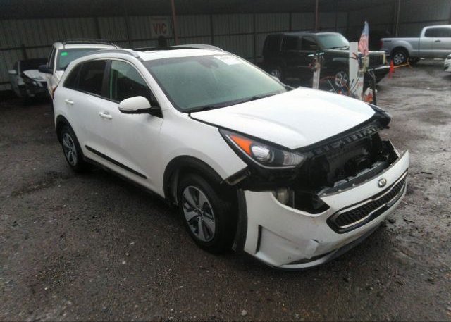 KNDCE3LC1J5126975 2018 KIA NIRO