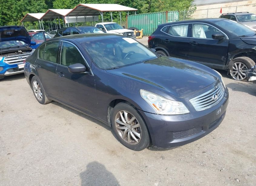 2009 INFINITI G37 JOURNEY photo