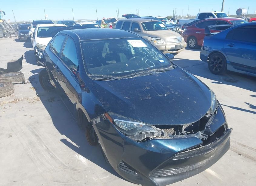 2018 TOYOTA COROLLA LE photo