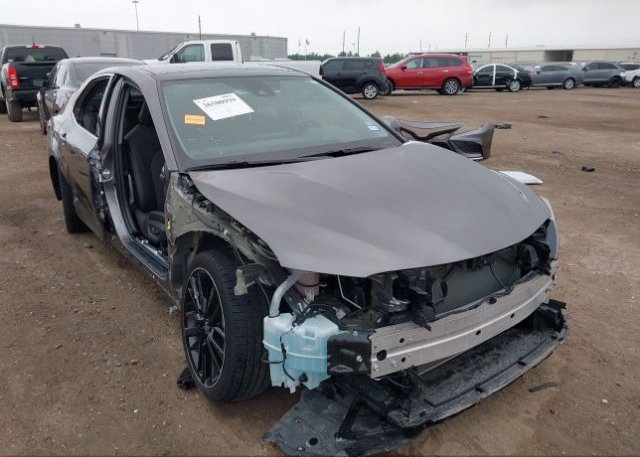 2021 TOYOTA CAMRY (VIN: 4T1K61AK7MU604443)