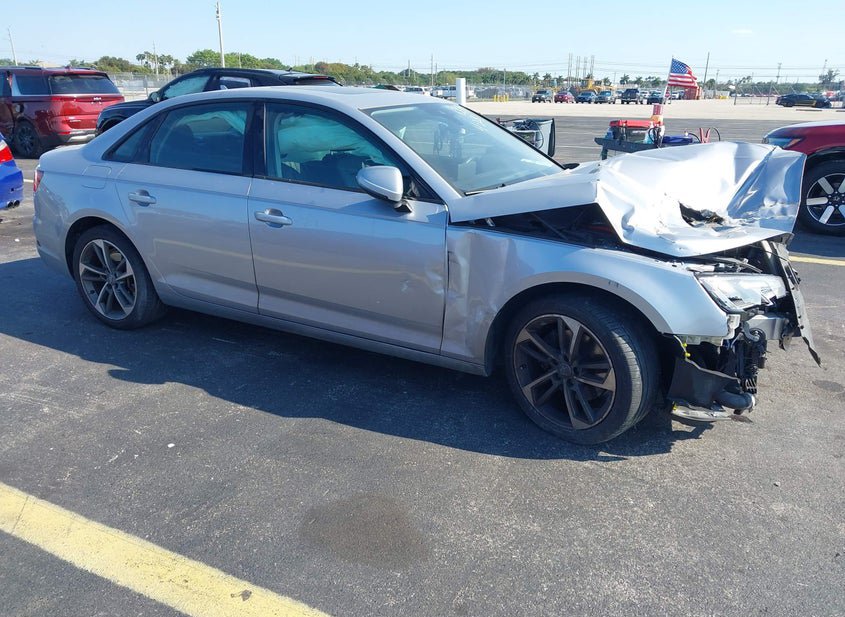 2019 Audi A4 2.0L photo