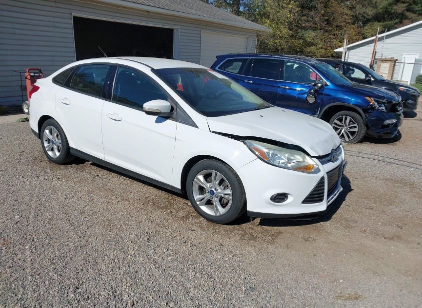 2014 FORD FOCUS SE photo
