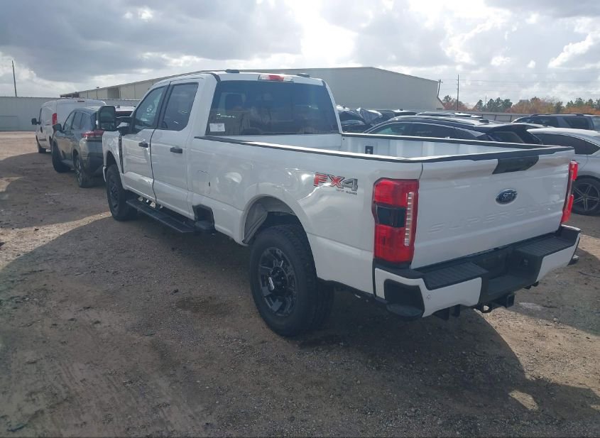 2024 FORD F-250 XL(VIN: 1FT8W2BA7REE43944