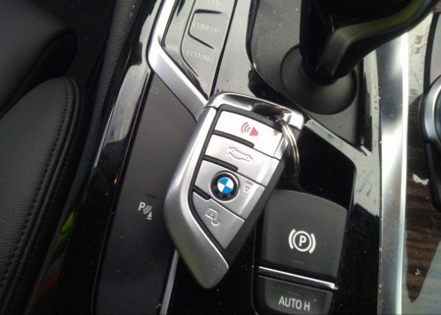 2019 BMW 5 SERIES VIN: WBAJA7C56KWW23573