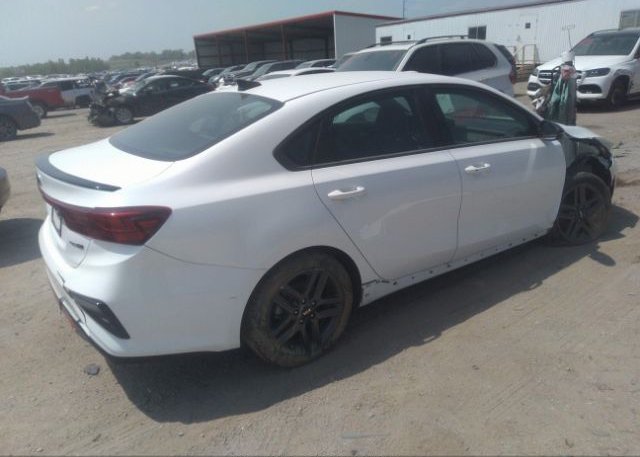 2021 KIA FORTE(VIN: 3KPF34AD4ME384677