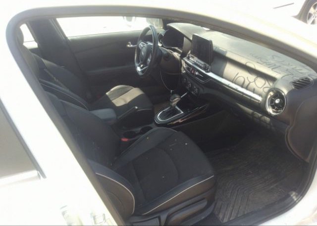 2021 KIA FORTE(VIN: 3KPF34AD4ME384677