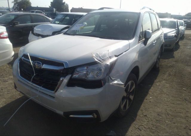 JF2SJAGC4JH549300 2018 SUBARU FORESTER-1