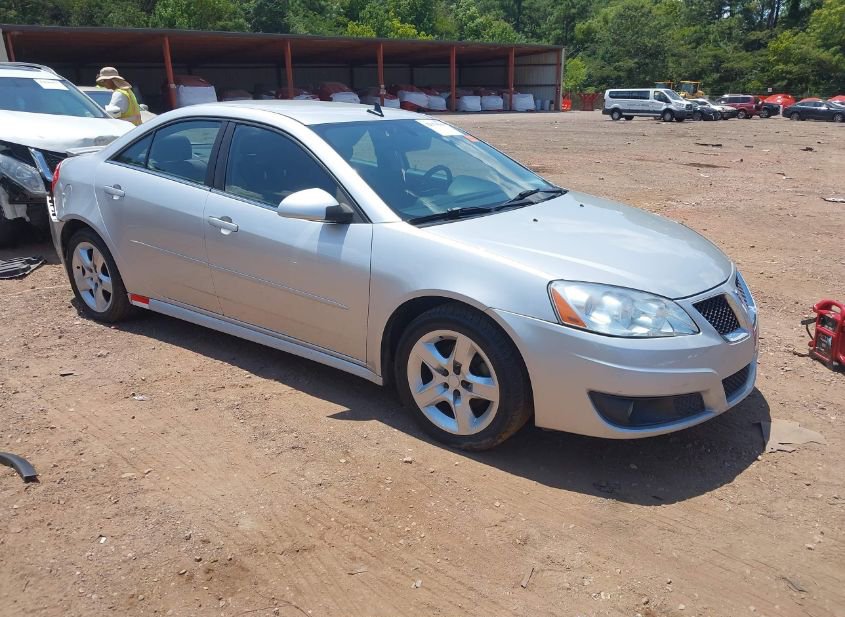 2010 PONTIAC G6 photo