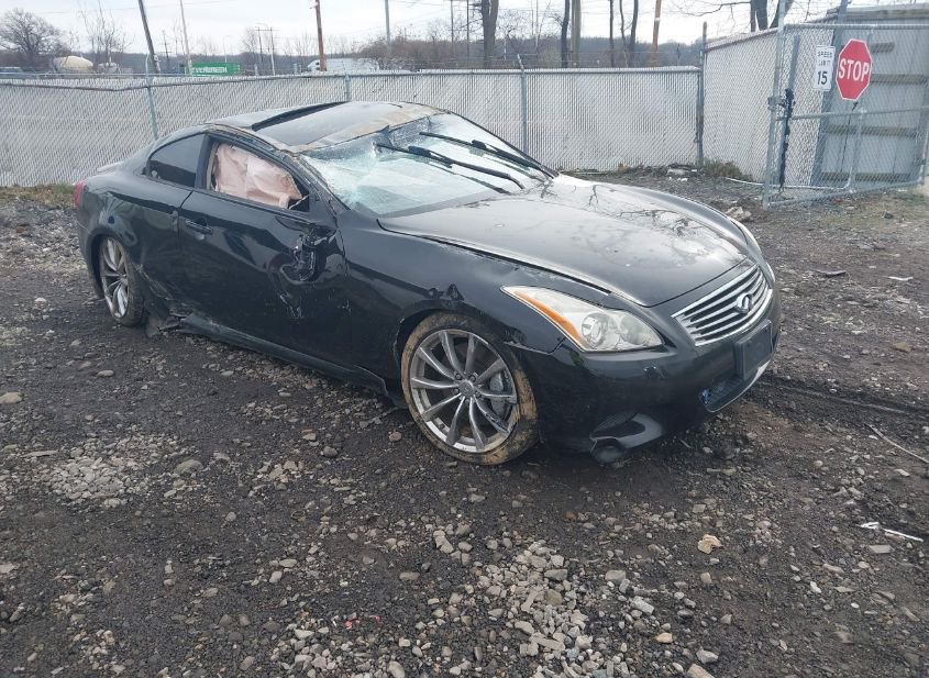 2009 INFINITI G37 JOURNEY photo