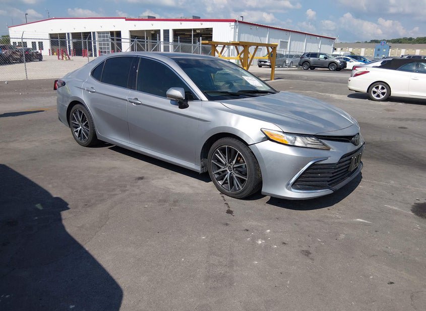 2021 Toyota Camry  (VIN: 4T1F11BK6MU030710)