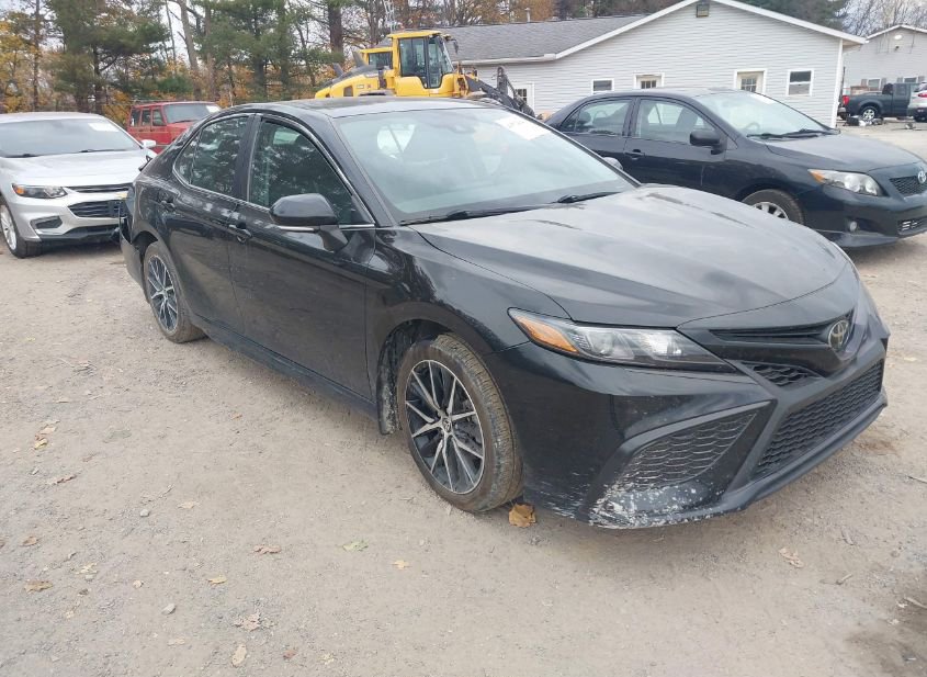 2024 TOYOTA CAMRY SE photo
