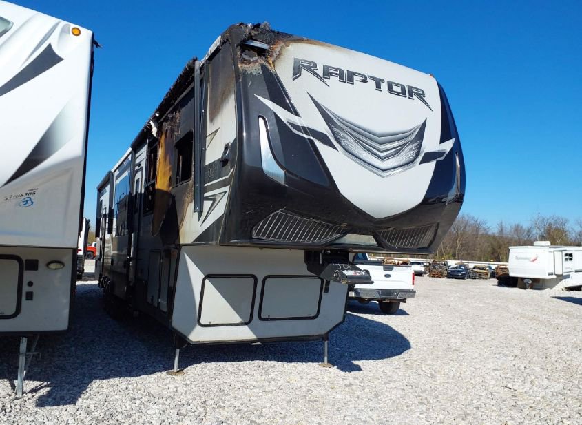 2017 KEYSTONE RAPTOR photo