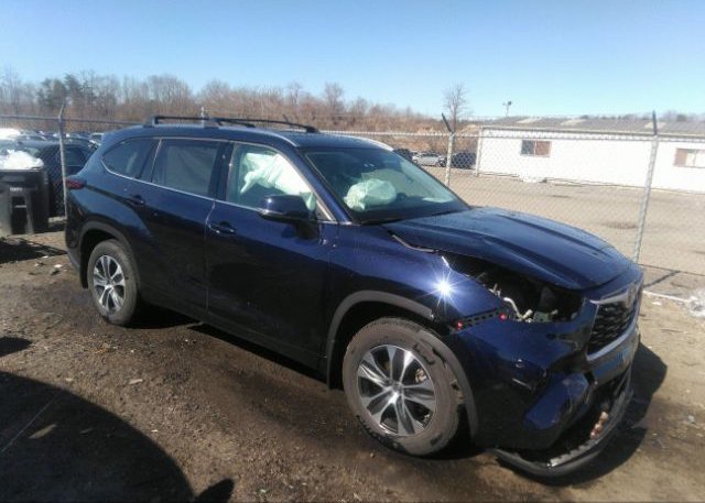 2021 TOYOTA HIGHLANDER (VIN: 5TDHZRBH9MS071636)