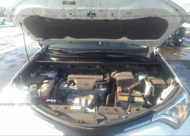 JTMBFREV5JJ175811 2018 TOYOTA RAV4