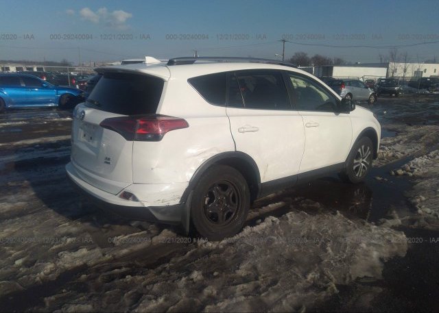 цена в сша 2018 TOYOTA RAV4 JTMBFREV5JJ175811