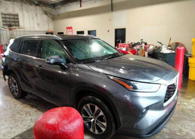 2021 TOYOTA HIGHLANDER (VIN: 5TDGZRAH7MS086407)